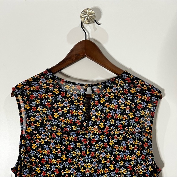 AB STUDIO TOPS FLORAL SLEEVELESS - Picture 7 of 13